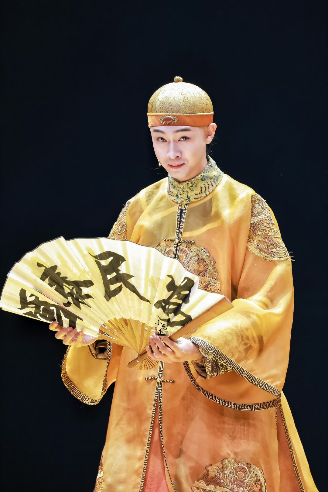 秦霄贤 qxx秦霄贤 qxx秦霄贤德龄与慈禧 “海鸥只为海沦陷，我只为你心动” 