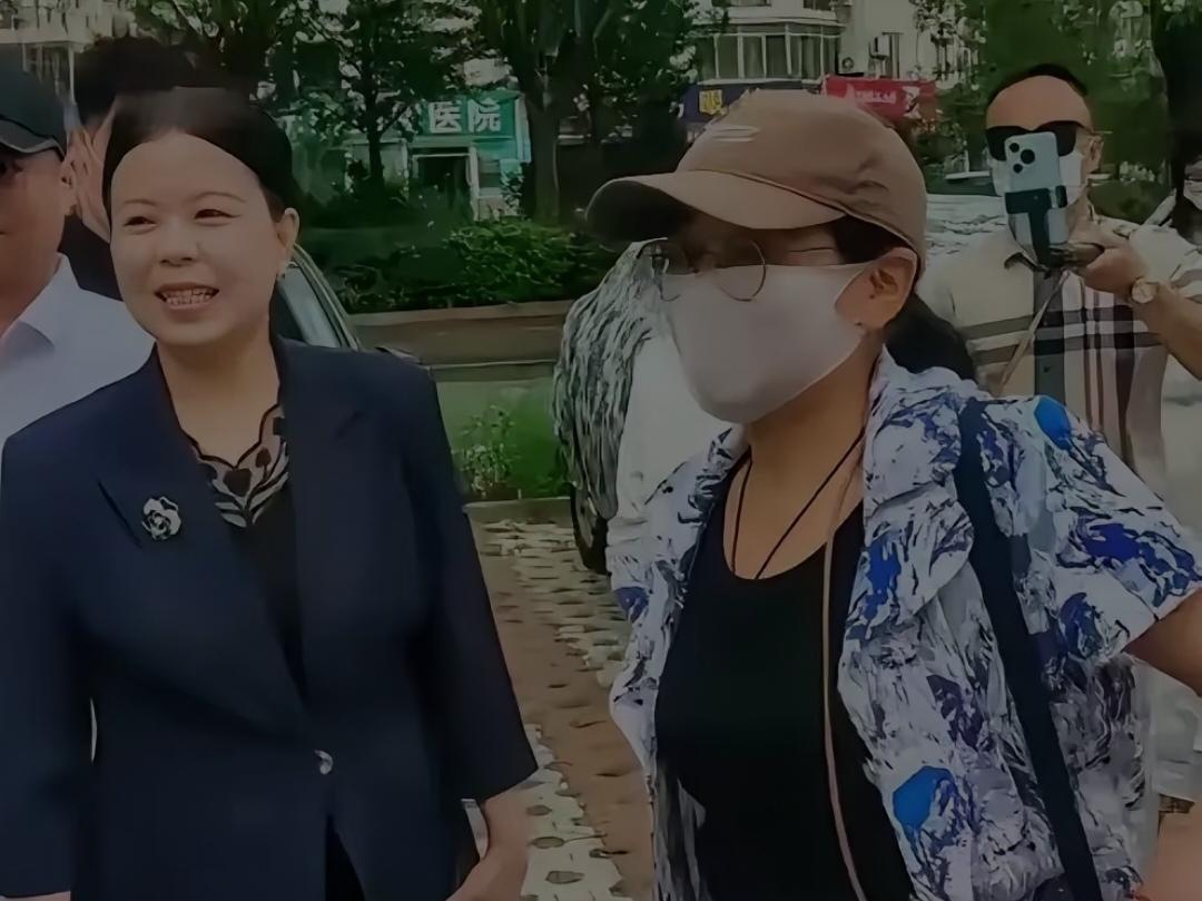 在这场持续数年的争议中，关于“柴桑骂人”的论调始终透着诡异——一些人莫名对号入座