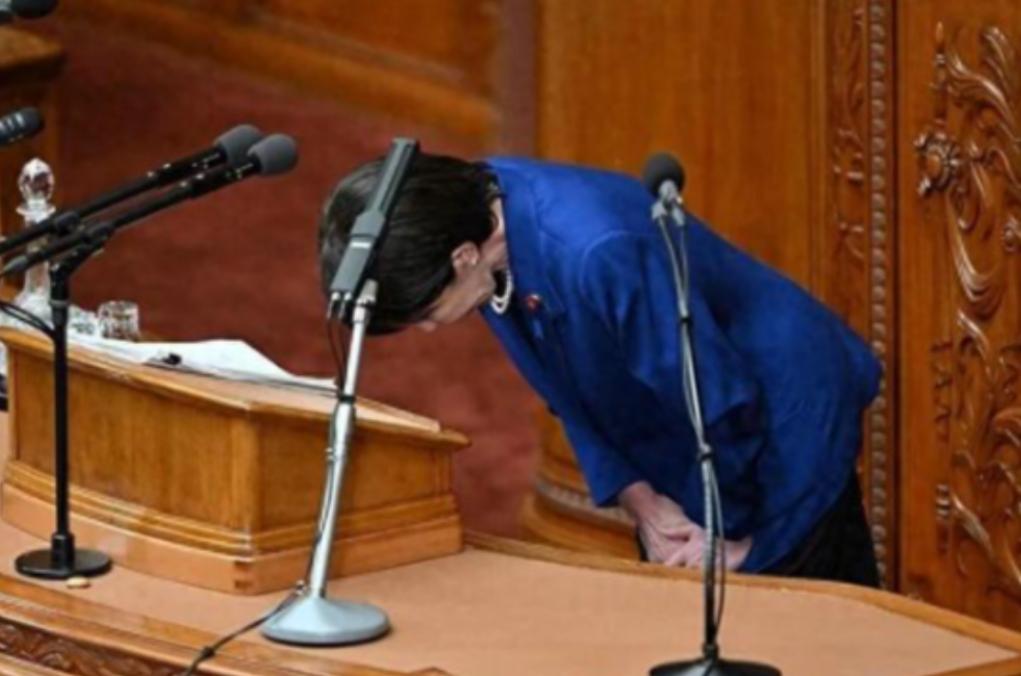 等了这么久，终于等来高市早苗的道歉！
 
说白了，高市早苗这迟来的深鞠躬，根本不