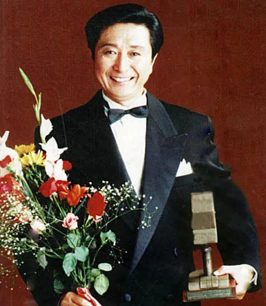 这恐怕是中国式父母最刺心的宿命！87 岁宋世雄以切身经历证明：竭尽全力将一对子女
