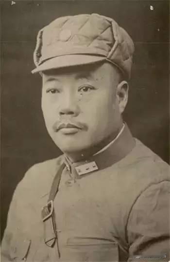 中原大战冯玉祥失败，西北军雪崩式溃散，宋哲元是如何绝处逢生的？ 
1930年的中