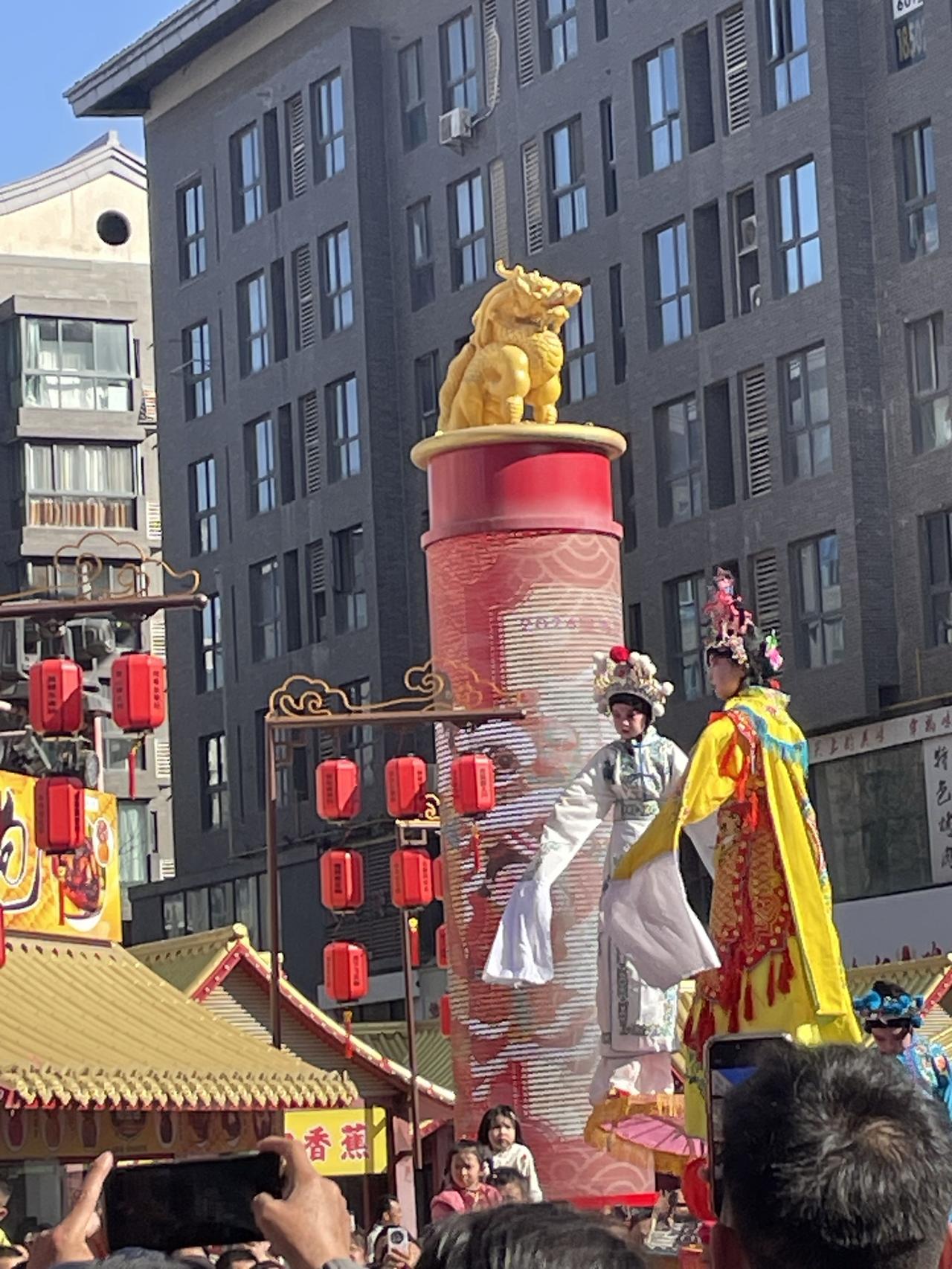 集卡领红包热闹的氛围还在，今天是正月十二，祝大家身体健康，万事如意，平安康泰！