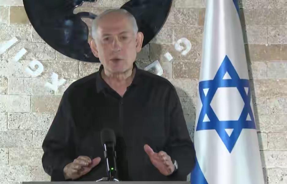 谈判桌下的炸弹：以色列的“窗口期”突袭

150架次战机，120多枚炸弹倾泻而下