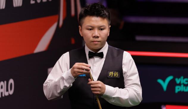 0-5还能翻，世界冠军却0-6崩盘！中国12人杀进32强
北京时间6月15日凌晨
