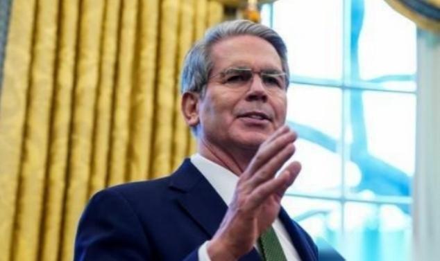 美国财长贝森特曾公开谈及美债持仓，语气笃定地认为，中国因外汇储备与双边经贸绑定，