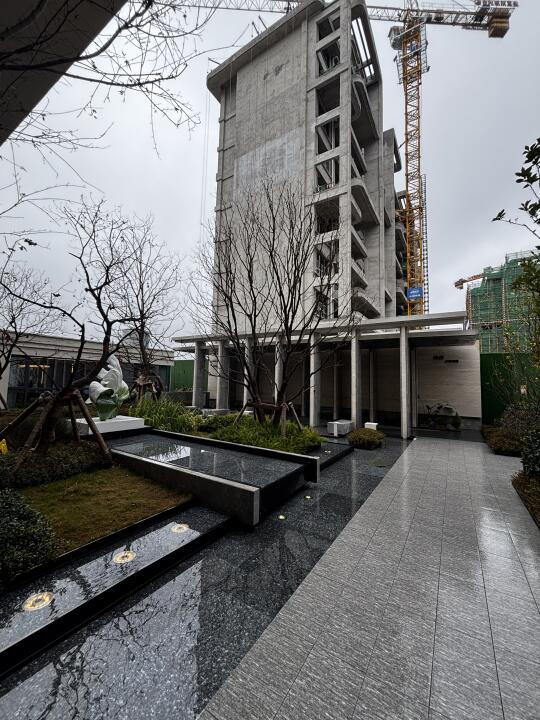 贵阳金融城一路之隔城投隐翠看房攻略来啦😀