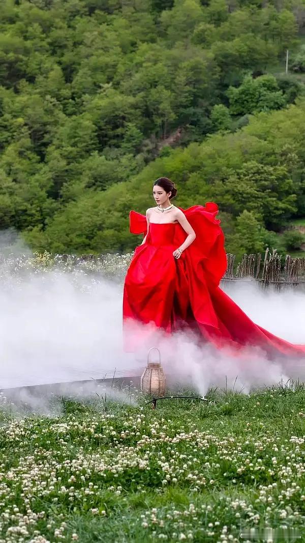 这是不是赵露思的神级现场？ 