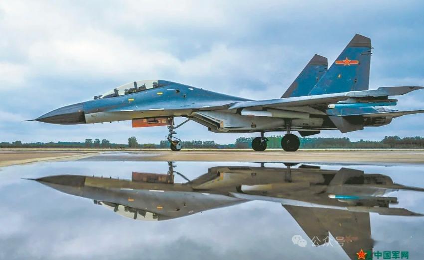 12月24日，据央视军事网站报道，歼一11BS战斗机究竟强在那里？能否挑战世界顶