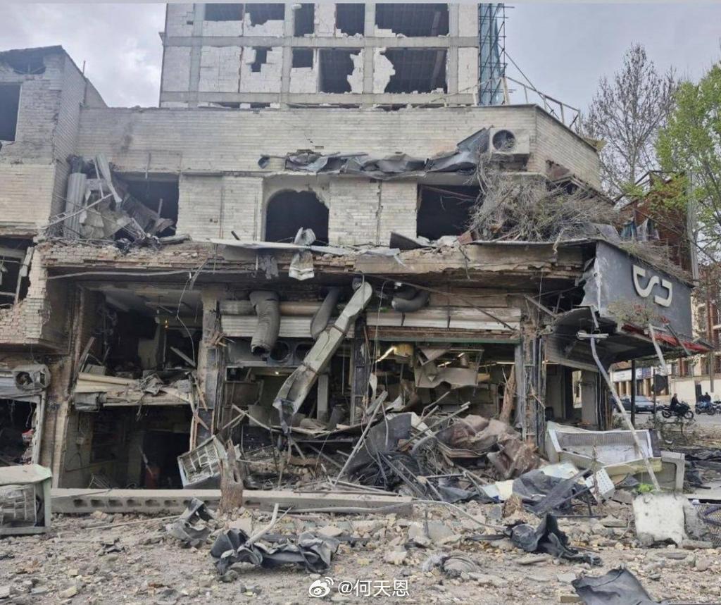 今天：以色列误炸了德黑兰的拉米兹咖啡馆。该咖啡馆是伊朗反对派人物和叛国者经常聚集