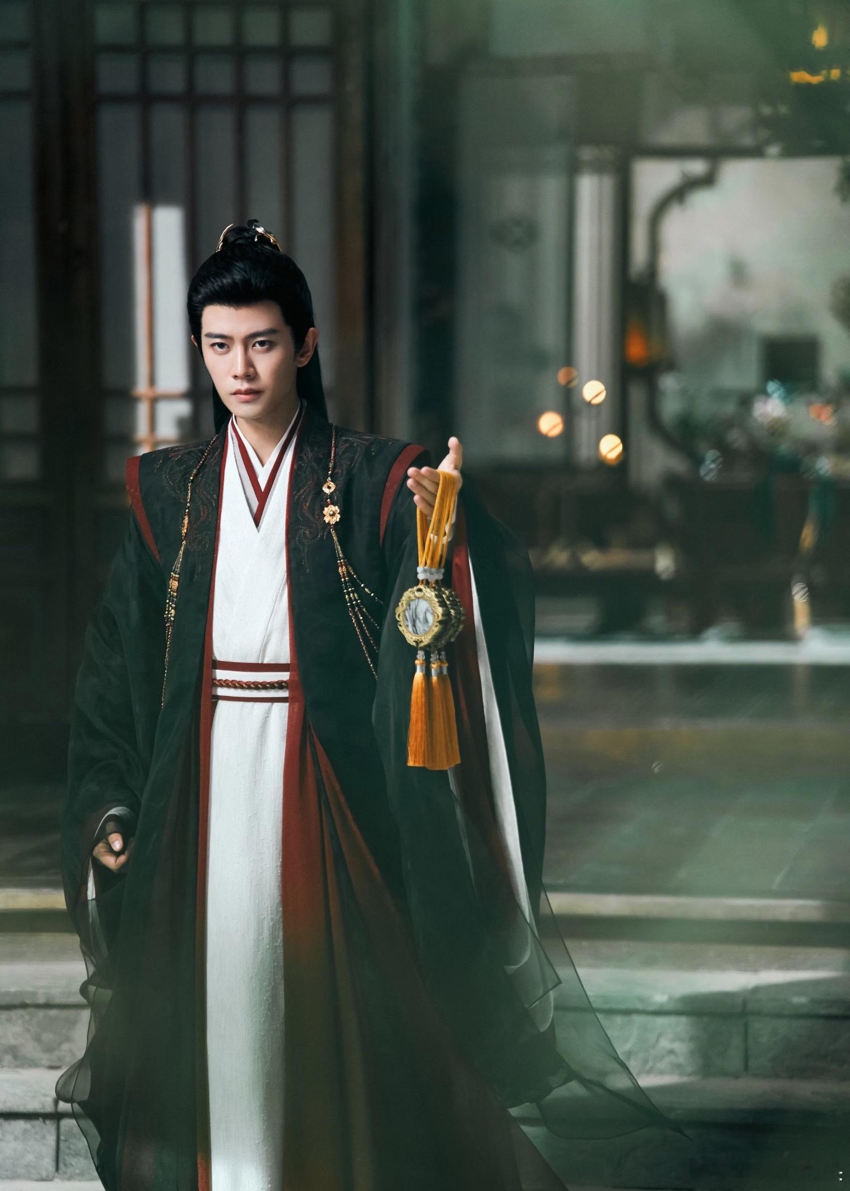 任嘉伦ins更新一则，“认真对待每一件事情是我的本色” 。《佳偶天成》这么好看，