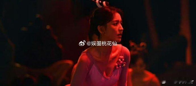 误杀3 佟丽娅MVP结算画面  电影中佟丽娅饰演的李老师，在面对危险时表现出的冷