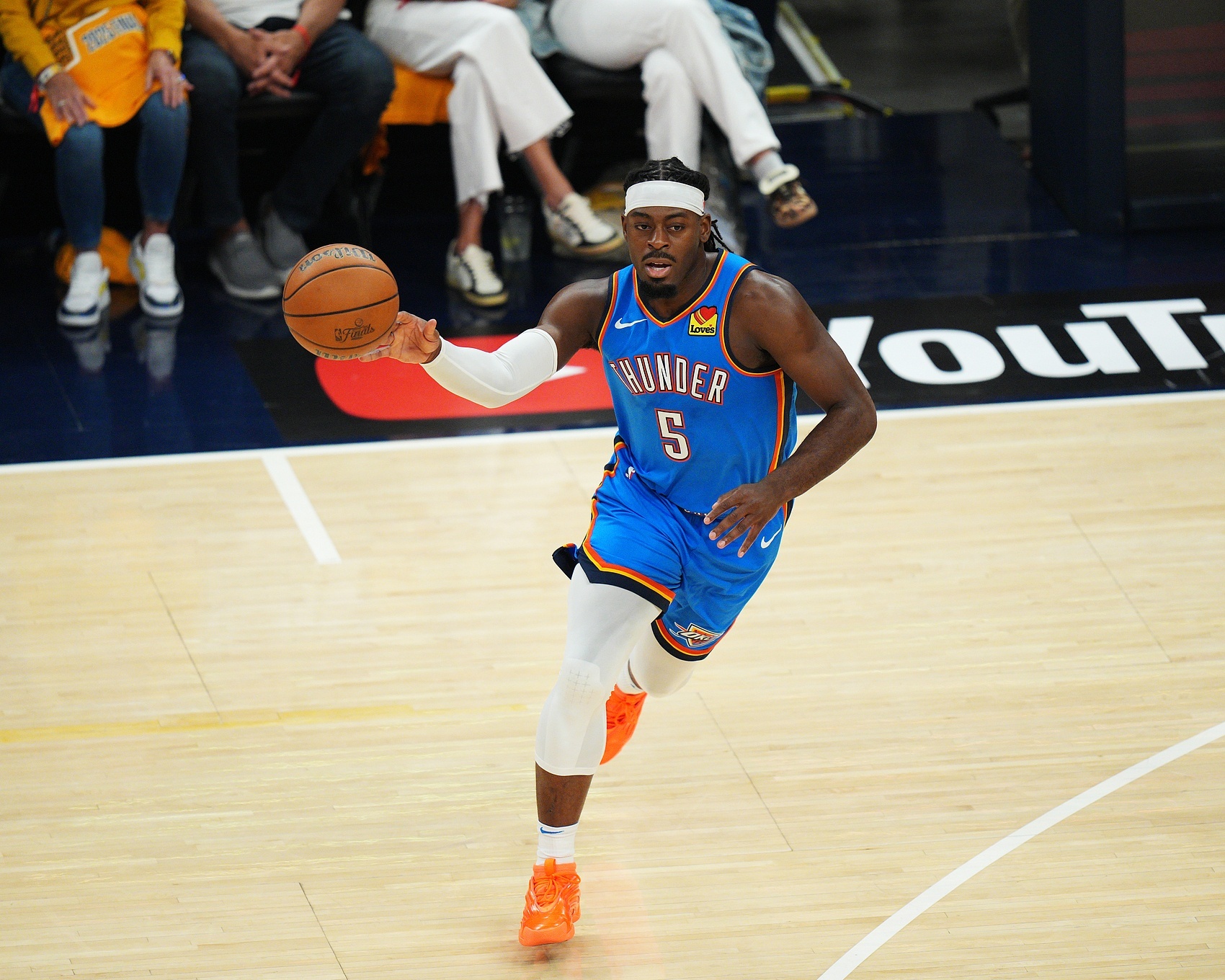NBA 雷霆预计将执行多特下赛季1772万美元的球队选项 