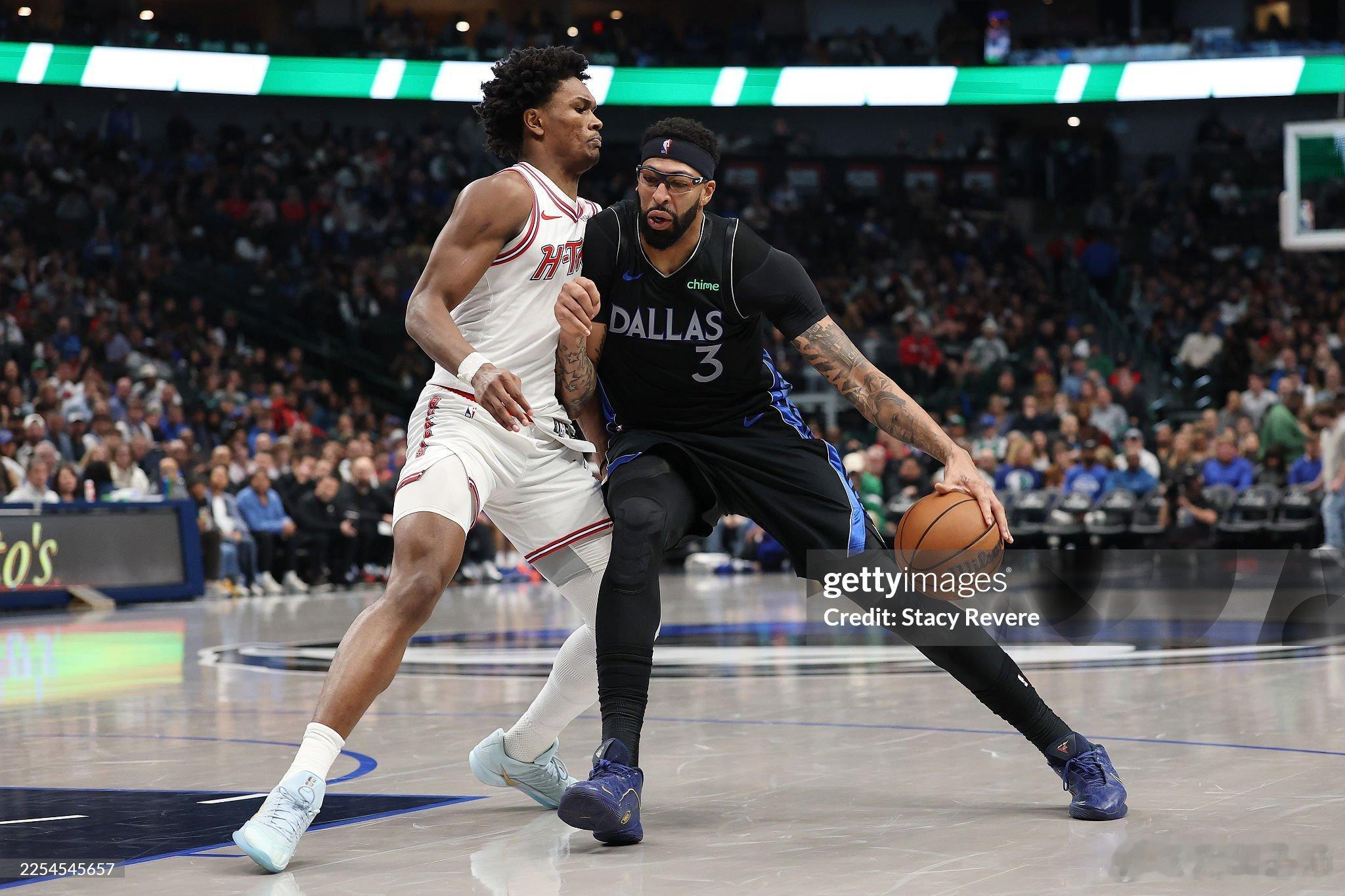 MFFL 今天戴维斯得到26分12篮板3助攻5盖帽，投篮15投9中，三分2投0中