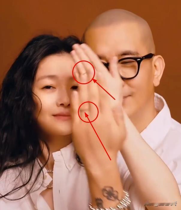 不是钻戒买不起，而是纹身更有性价比！具俊晔为何不给大S买婚戒？这个回答，10级P