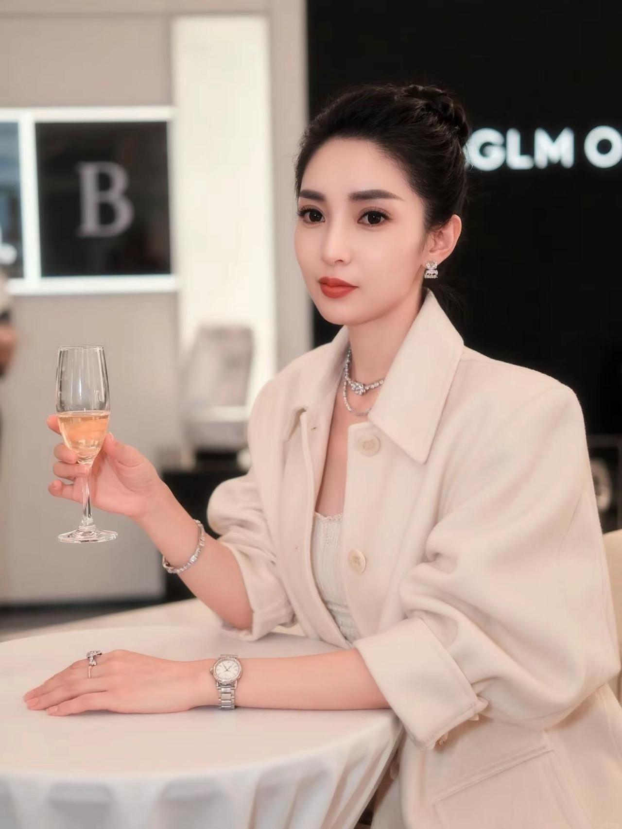 上热搜 拍照技巧 我要上热们 香水