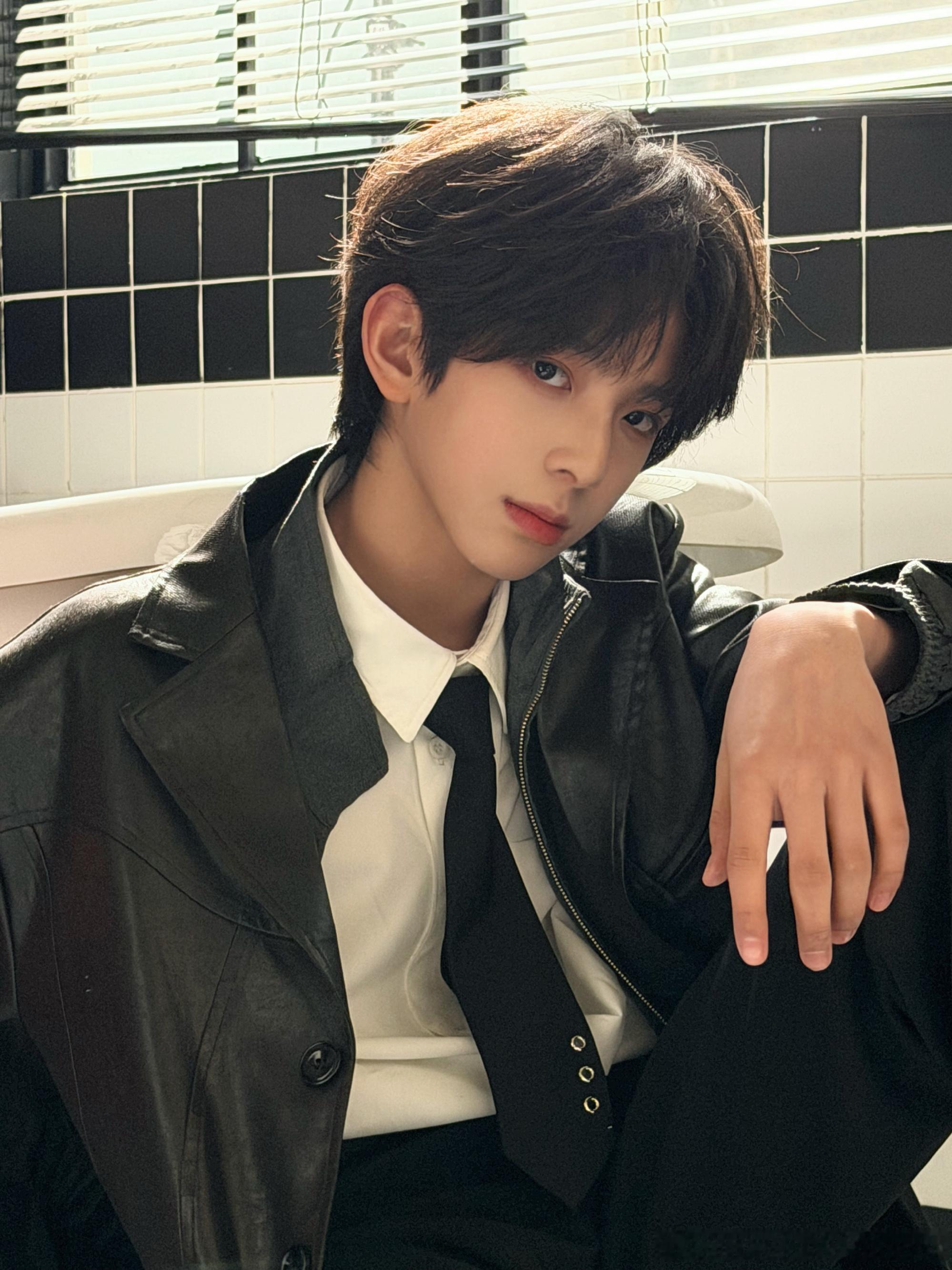 tg 陈浚铭不仅是四代门面 并且实力过人 在严格的考核中也能报八中八 陈浚铭也是