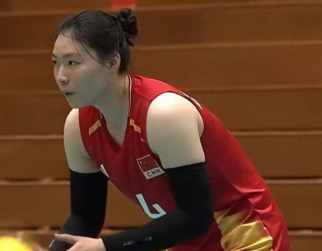 亚运喜讯！中国女排3-0横扫，2连胜头名强势晋级八强