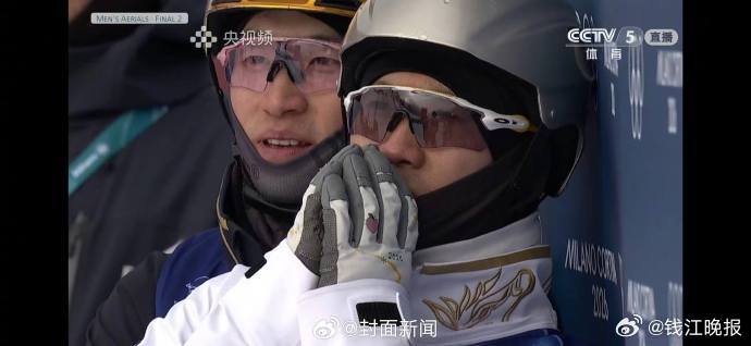 #王心迪金牌#【#等待分数时徐梦桃拥抱王心迪#：“你绝对没问题”】#王心迪徐梦桃