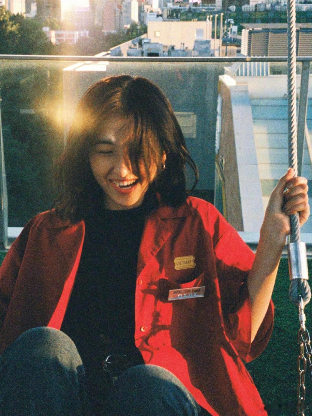 张子枫  张子枫//我少年时期的头像大户🐟圈日系奶盐风天花板非子枫妹妹莫属，人