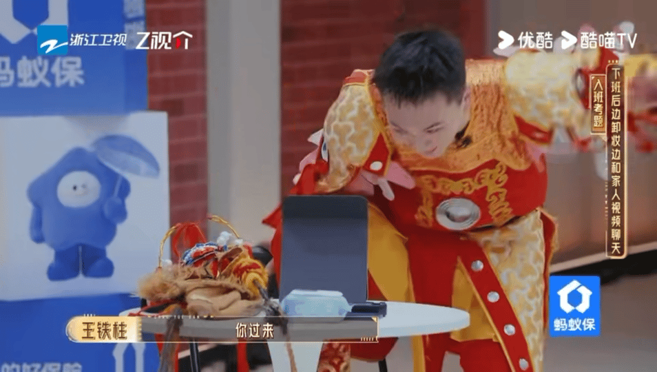 同时让吴镇宇李诚儒鼓掌的网红 真诚永远是必杀技！亲身故事+沉浸式表演，全场破防就