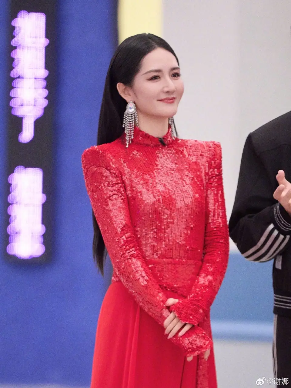谢娜。