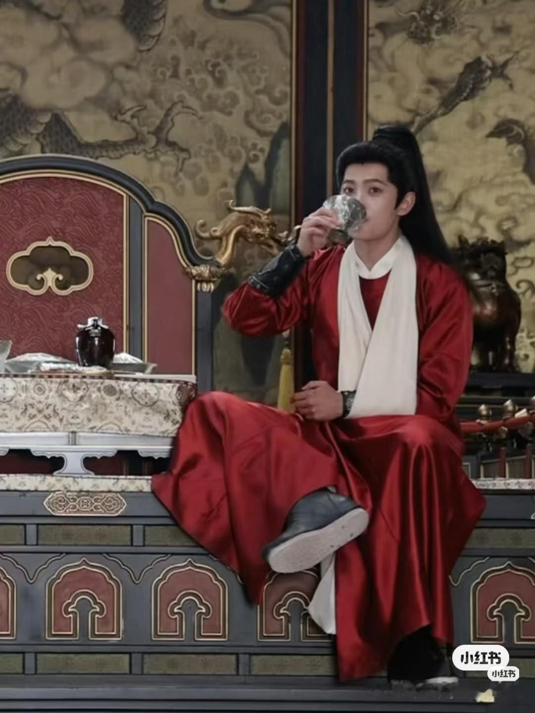 求这个的无水印版😭😭红薯存的快被这个大眼咕噜咕噜转的咪萌死了杨洋展昭