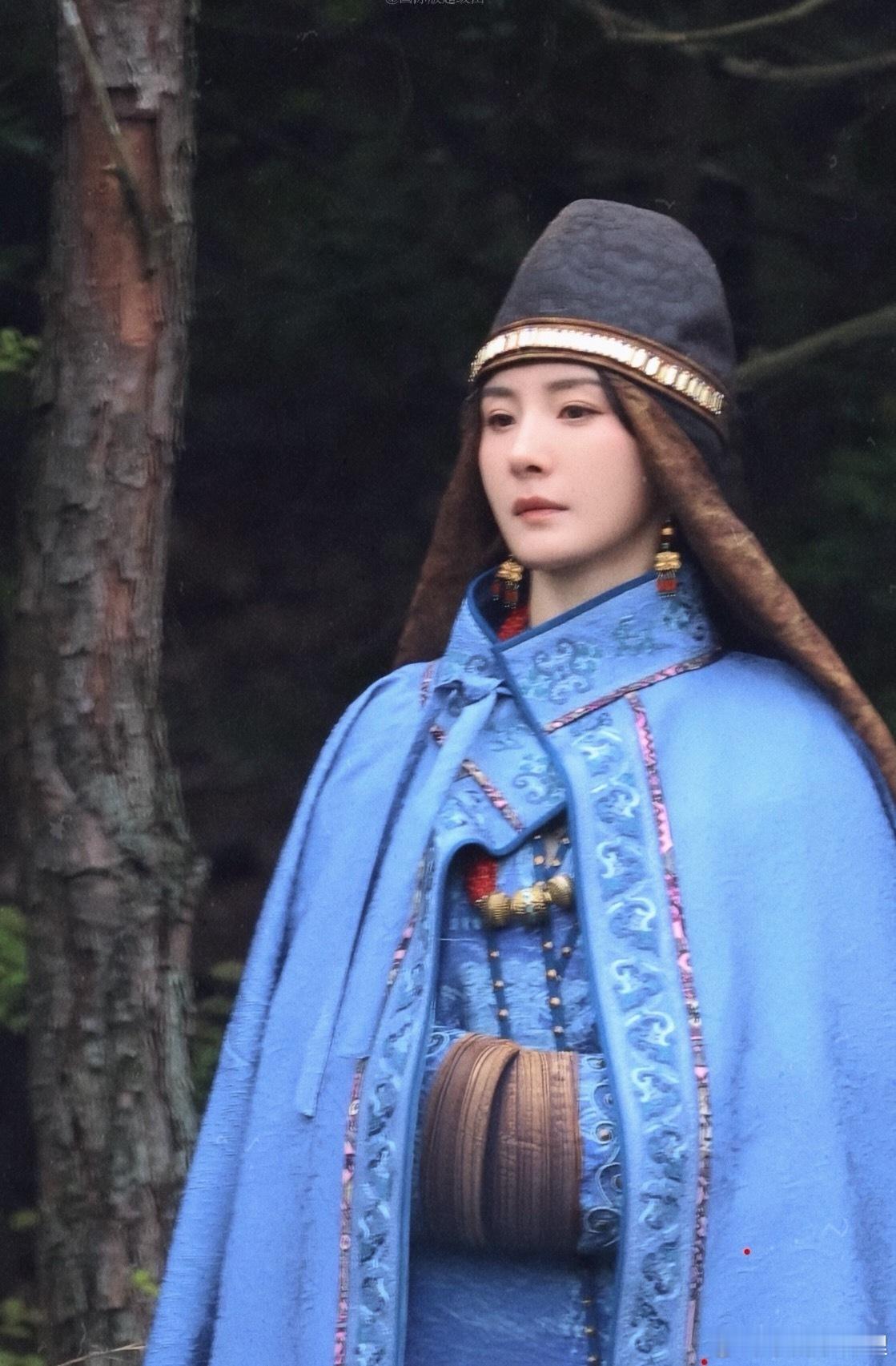 杨幂真的表演的很好不怒自威 