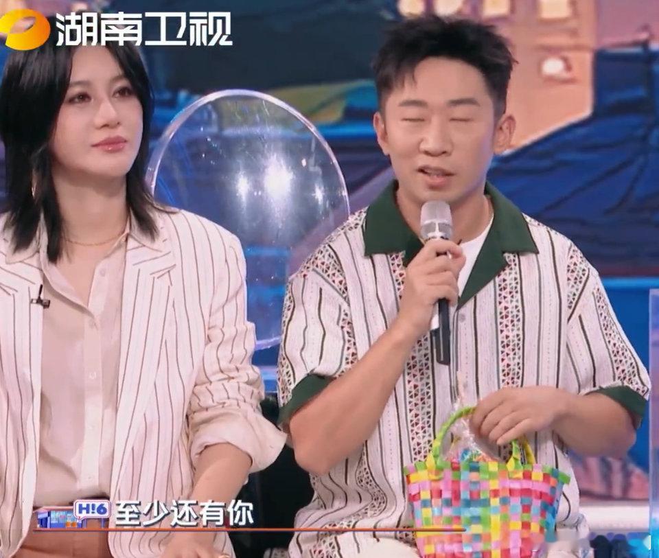 尚雯婕好会哄hi6两代歌王真的笑不活，尚姐一张嘴全是高情商，太会了！你好星期六尚