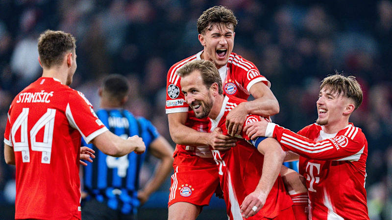 【精彩瞬间】有没有发现：每次拜仁进球后，比绍夫总是在庆祝队伍中笑得最开心？！拜仁