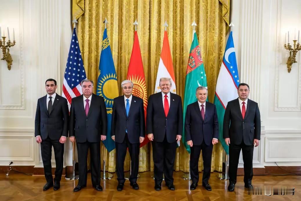 时隔多年，中亚五国再次集体来到华盛顿，跟特朗普举行“C5—1”会晤，这意味着中亚
