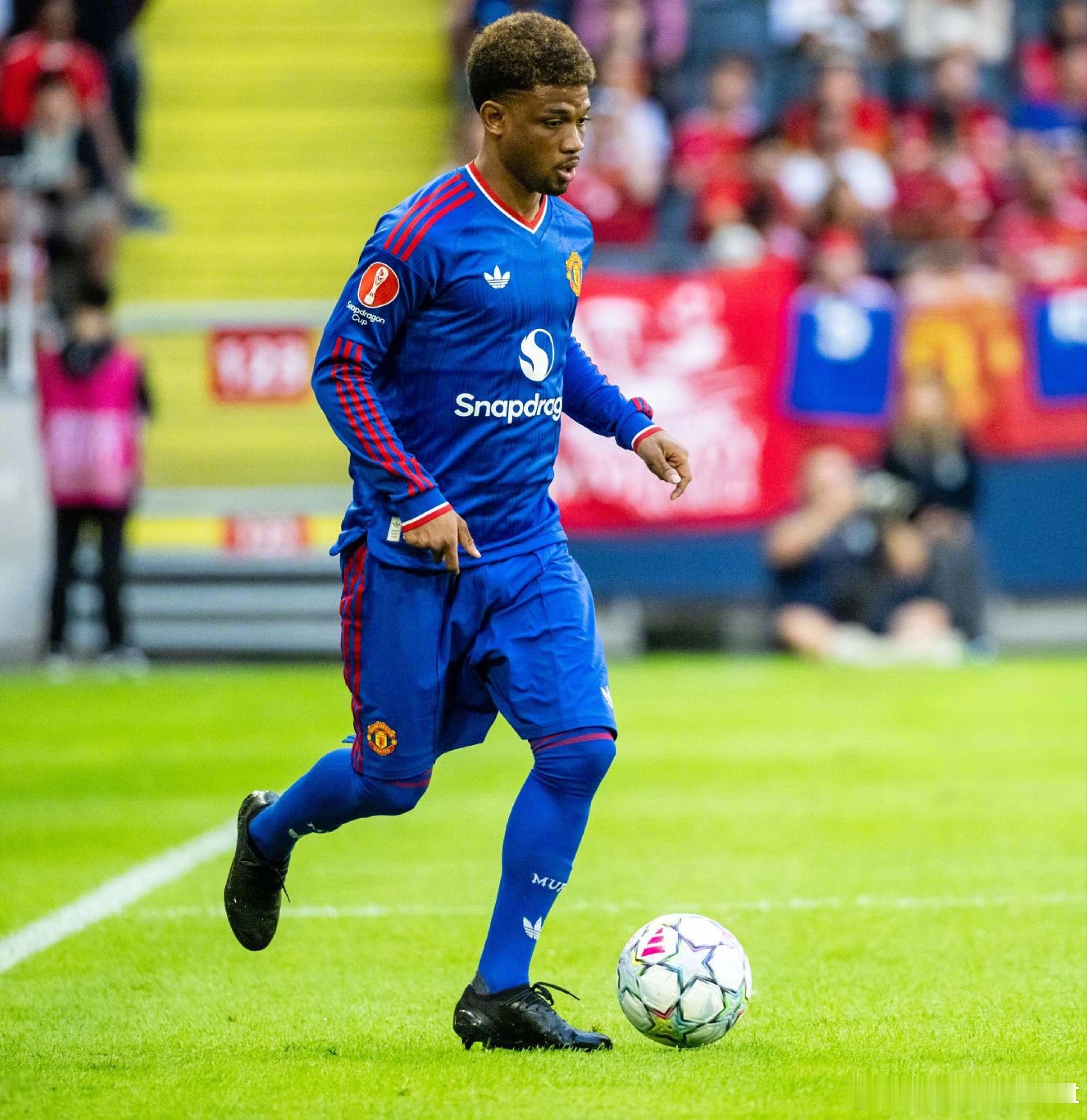 🔵蓝衣蓝裤蓝袜📷United in blue 💙ManUtdspot曼联2