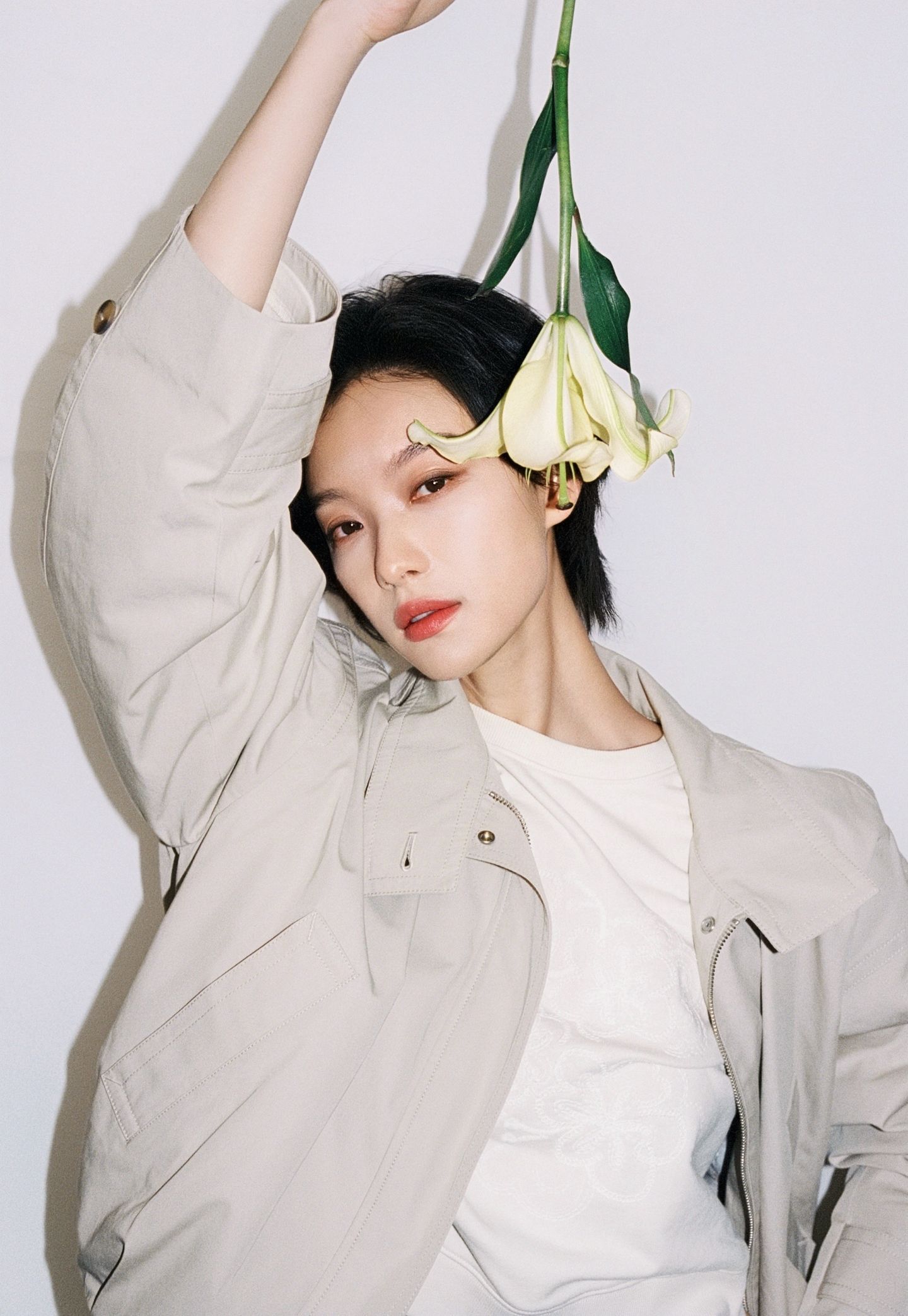 倪妮为新戏剪了短发做演员就是这样，为了角色可以突破每一种发型，每一种身材，谁承想