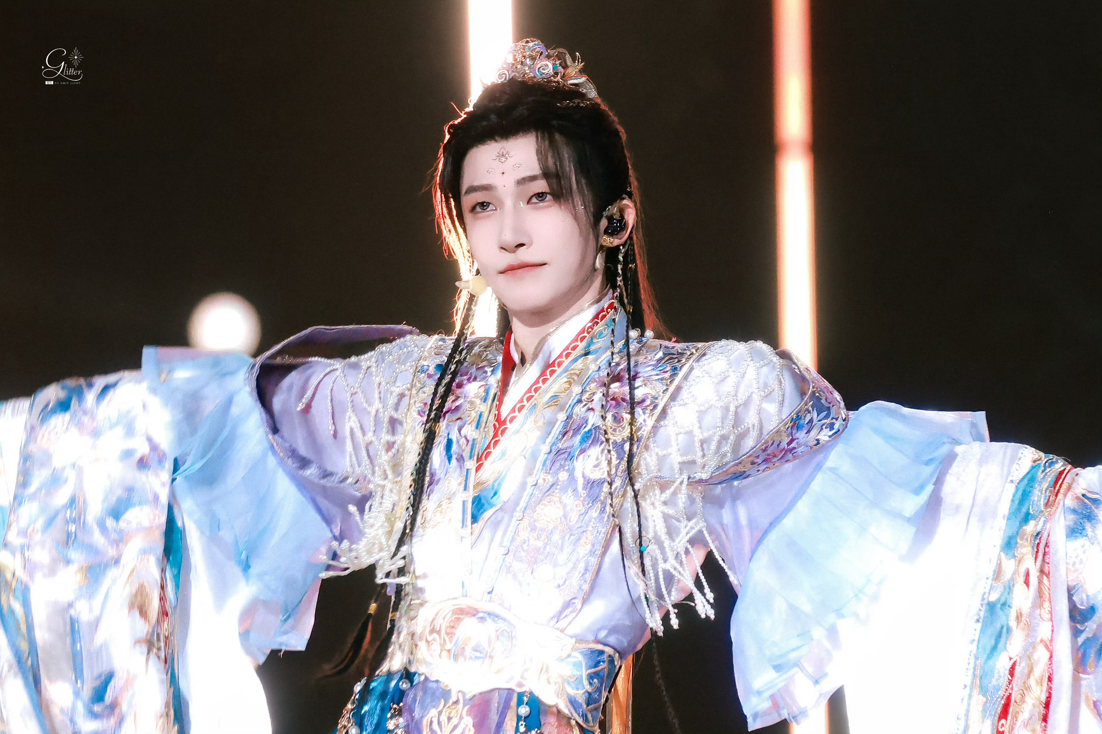 刘宇夏日歌会壁上观舞台ly刘宇国风美少年 ʸᵒᵘ ᵃʳᵉ ᵃˢ ʷᵃʳᵐ ᵃˢ 