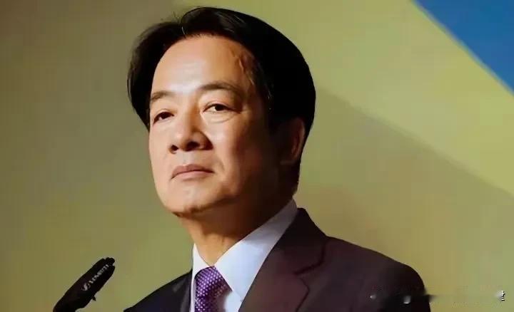 就在刚刚，

赖清德窜访回程路线曝光，
外界传出可能乘巴拉圭总统专机返台，
甚至