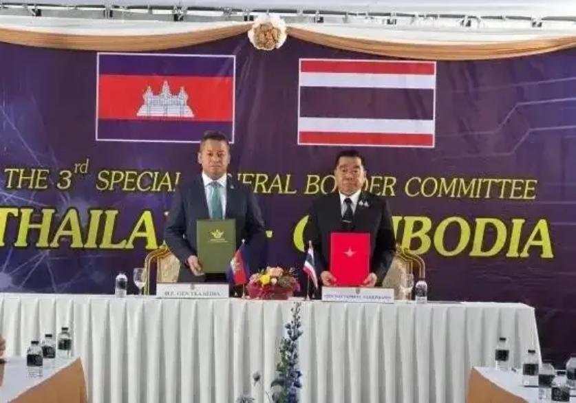 停火24小时，泰柬外长坐在云南谈判桌上，王毅已表明中方的要求
泰柬边境冲突在27