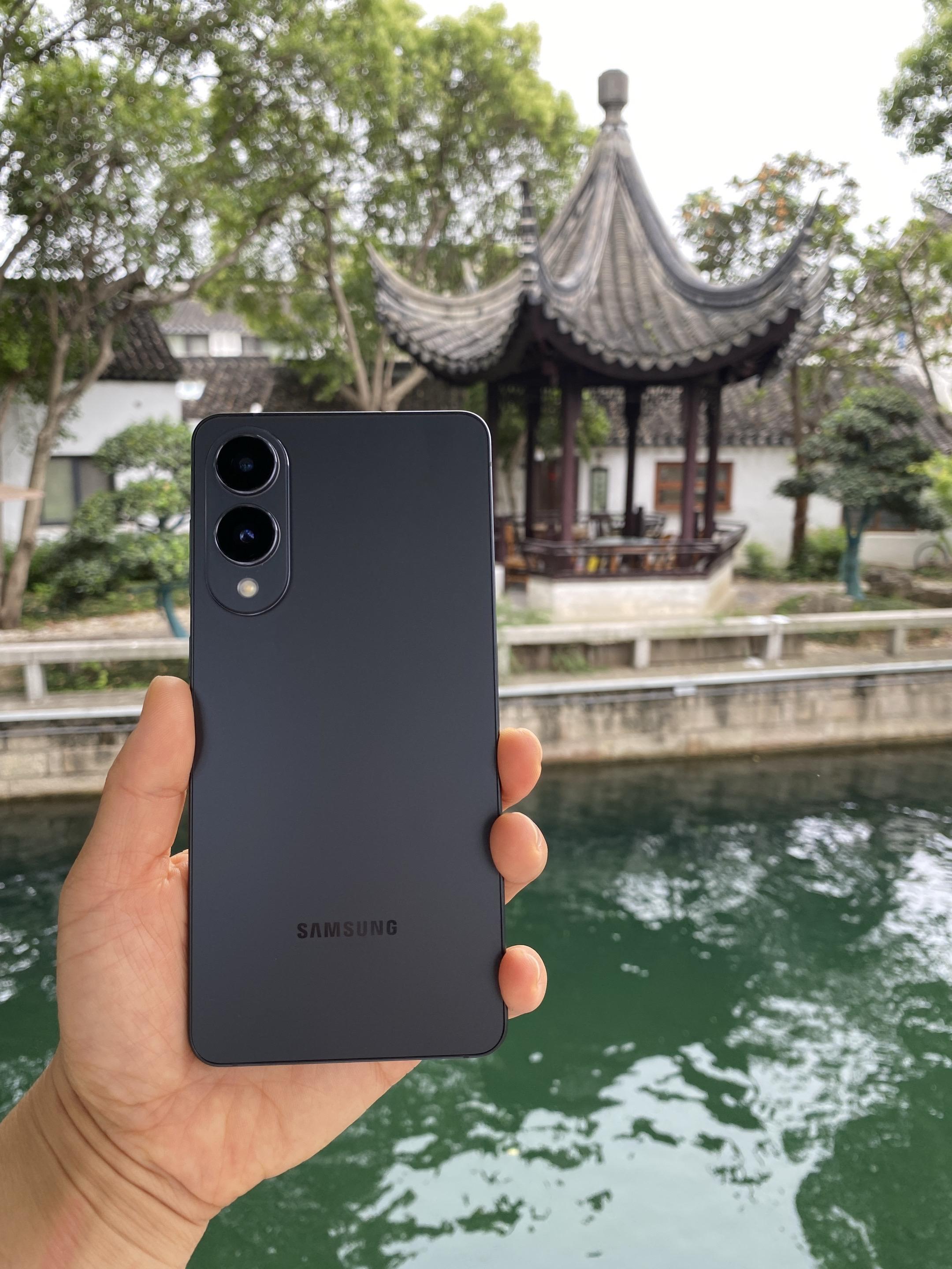 三星S25 Edge也太香了吧，入手一星期越用越喜欢，轻薄机身带出门太...