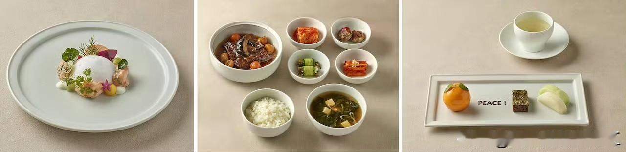 韩国青瓦台于 29 日公布了庆州韩美领导人午餐会菜单。

（从左至右）配千岛酱的