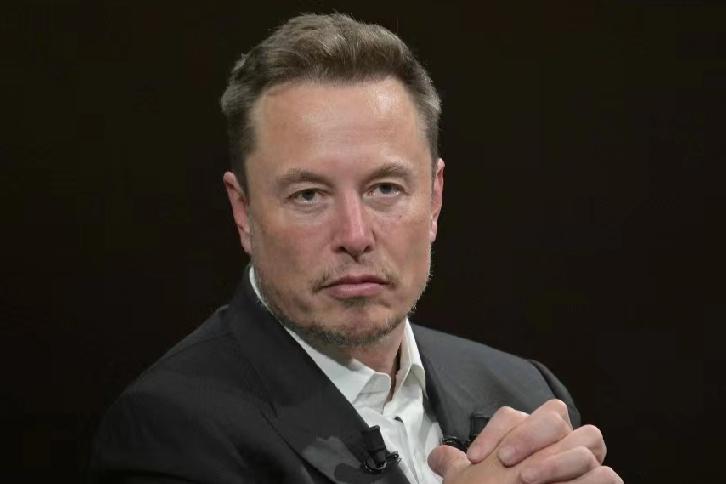 昨天，看热闹不嫌事大的马斯克发文:“哇，爱泼斯坦居然在意识到自己‘清白’之前就‘