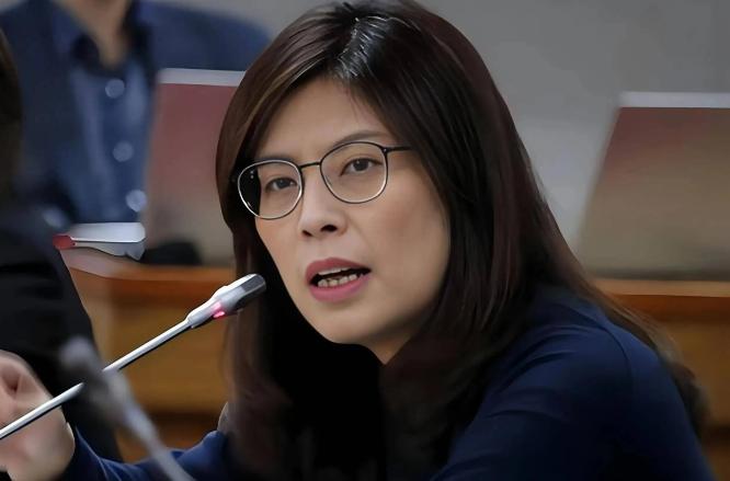 撕破脸了，郑丽文在国民党内部闭门培训课上火力全开，痛批马英九、洪秀柱、朱立伦等历