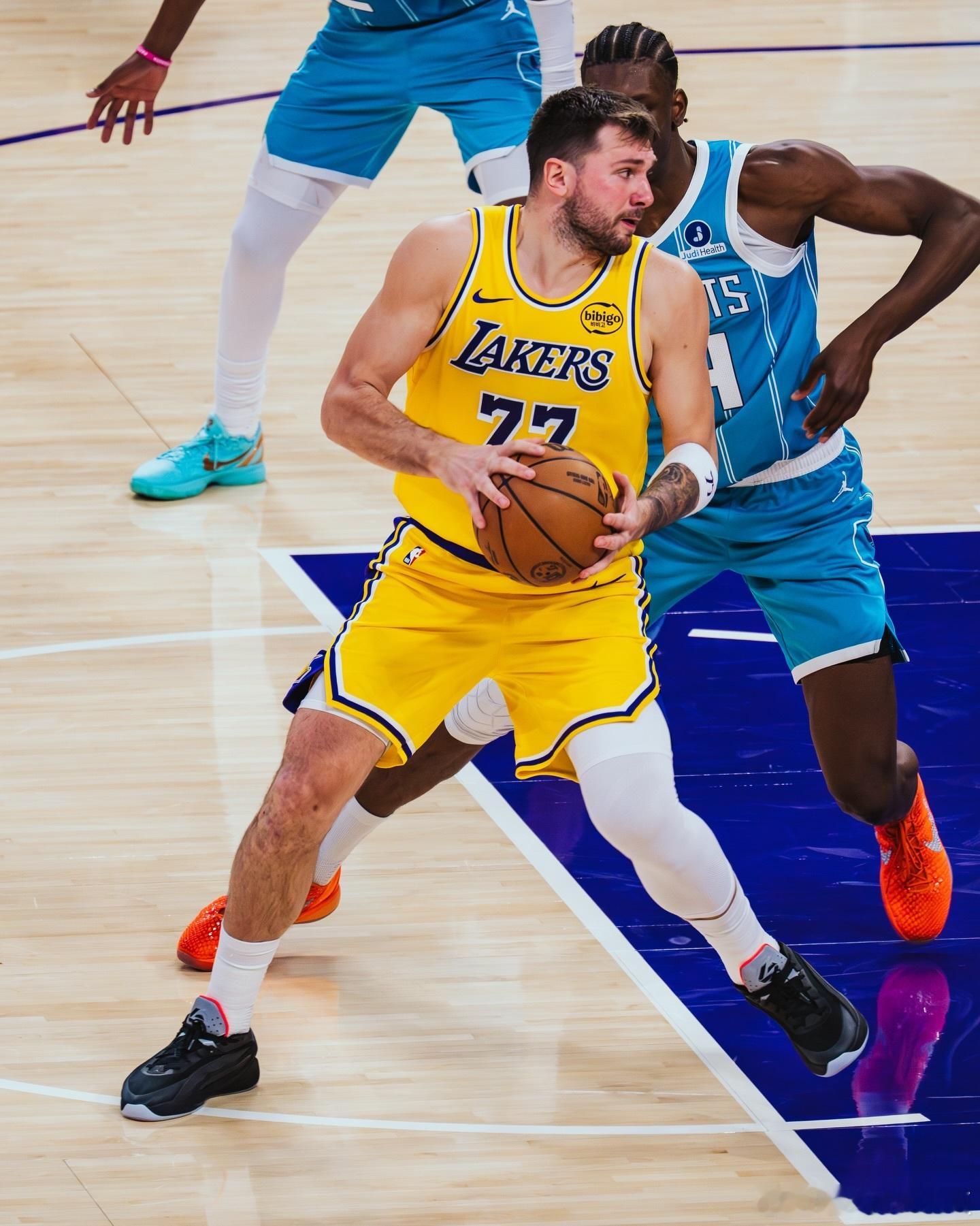 东契奇明天对阵开拓者不打！ 左腹股沟酸痛 