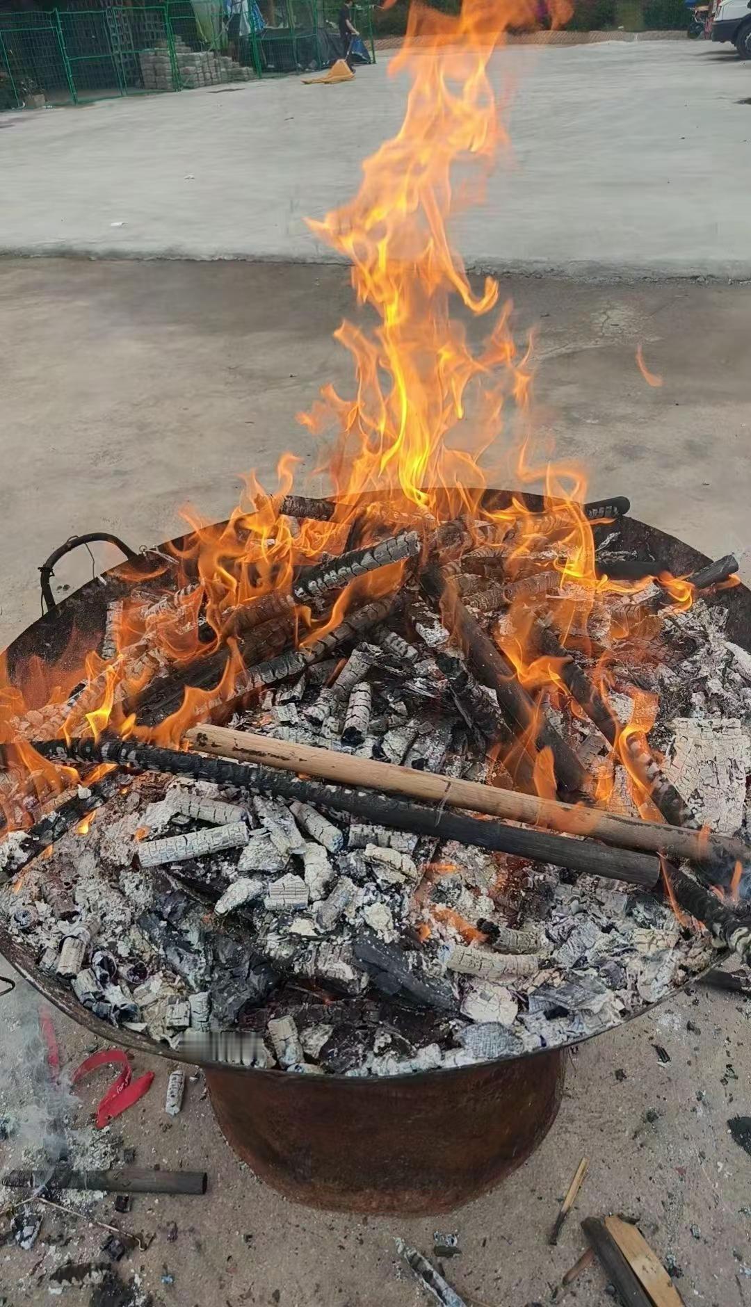 昆明这种天气只适合烤火