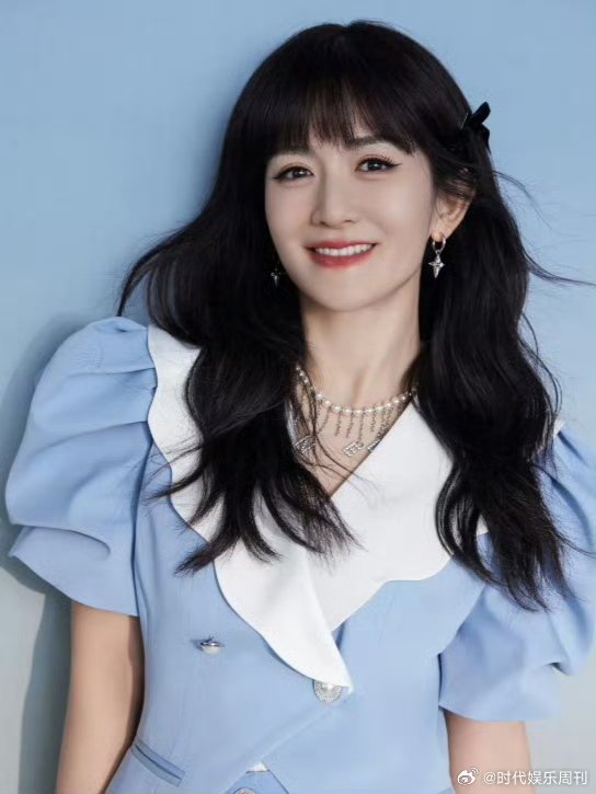 谢娜念热搜乘风2026临场反应灵活又机敏，巧妙化解各类话题轻松控场 