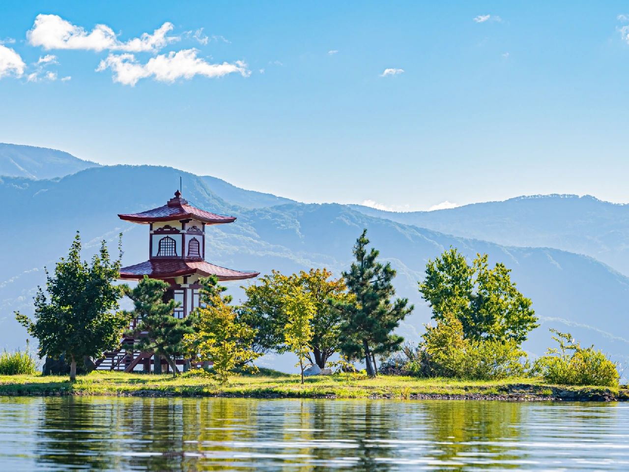 日本北海道丨意想不到的完美湖畔露营之旅