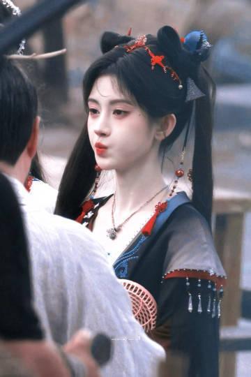 鞠婧祎[超话] 最萌双马尾驾到，我亲亲亲 ​​​