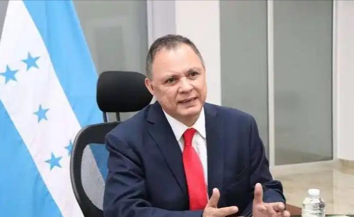 洪都拉斯总统放狠话！中方若不给足够利益，一个月后考虑断交，外交局势骤变
 
最近