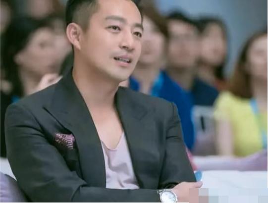 汪小菲情绪起伏我不惊讶，
麻六记遇危机我也不惊讶，
但我惊讶的是，这牌子不仅没散