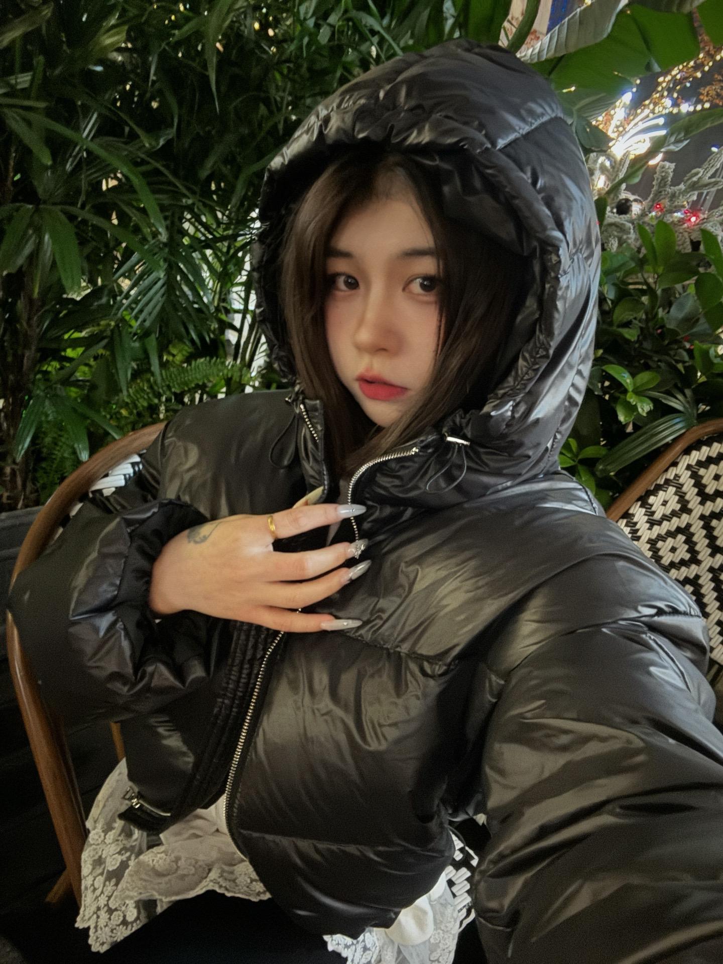 没有人会对你的情绪负责 所以何必事事等回应 事事求结果