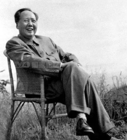 [微风]虽然毛主席活到了83岁，但他的保健医生却说：“其实毛主席不具备长寿的条件