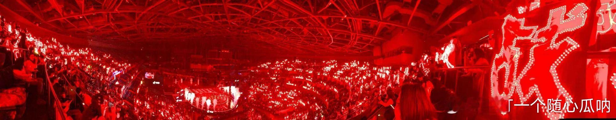 我去，红海瞬间亮了，肖战来了！ 