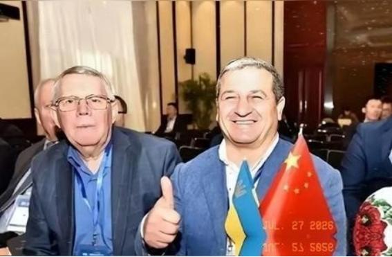 乌克兰独立后，大量科学家曾经被中国“接纳”。而这些科学家来到中国后，不少人第一个
